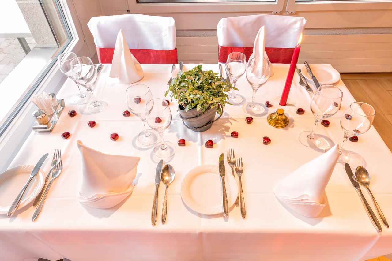 Hotel Restaurant Moeve Faulensee Zewnętrze zdjęcie